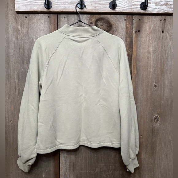 Abercrombie and Fitch Mock Neck Sweatshirt in Light Sage Green Size Medium - Picture 3 of 16